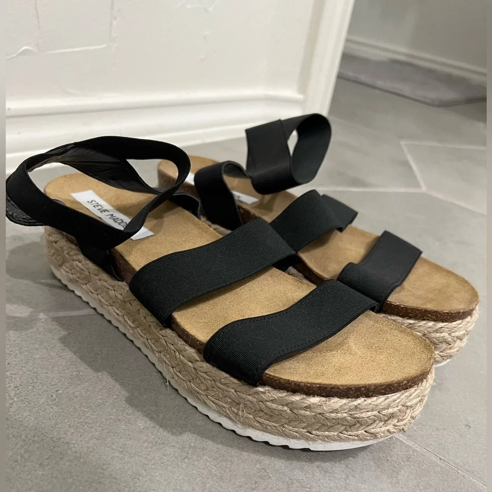 Steve Madden Jacklin Sandal - Picture 2 of 10
